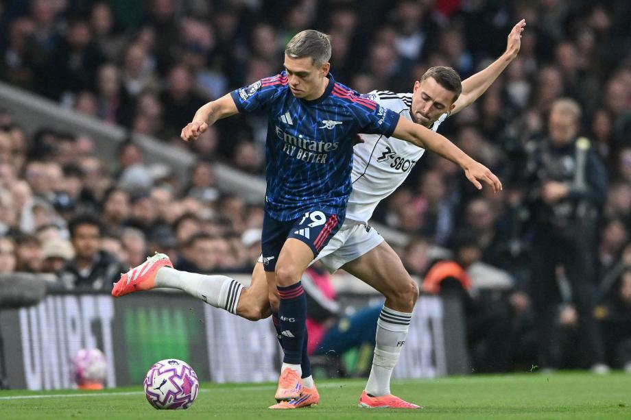 [图]加布里埃尔助攻特罗萨德进球 阿森纳1-0富勒姆